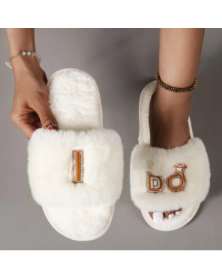Plush Flat Slippers For Women White Slippers Fluffy Wome n's Home Cotton Slippers Facial Cute Slip On Shoes Warm Winter Luxury