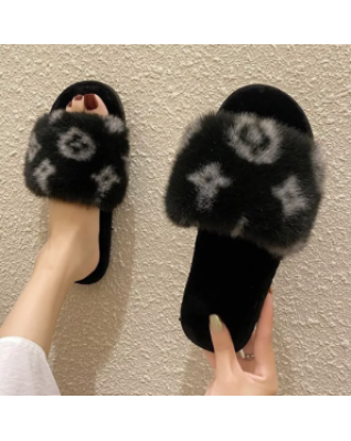Women Fur Slippers New In Warm Fluffy Home Winter 2023 Palm Slippers Flat Shoes Elegant With Low Heels Slippers Free Shipping